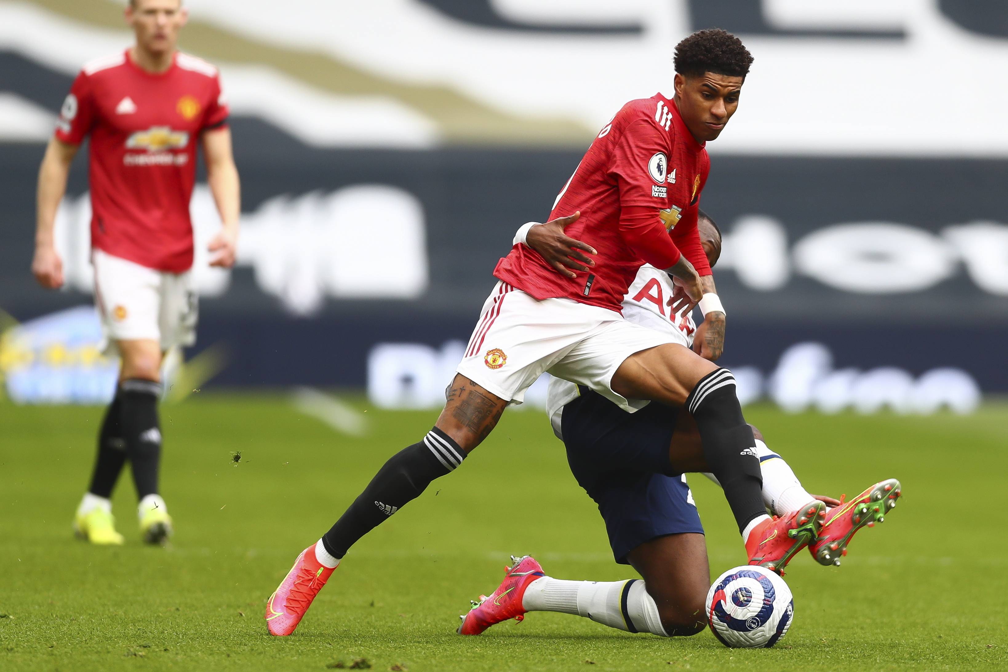 也是一行激 也是一行激